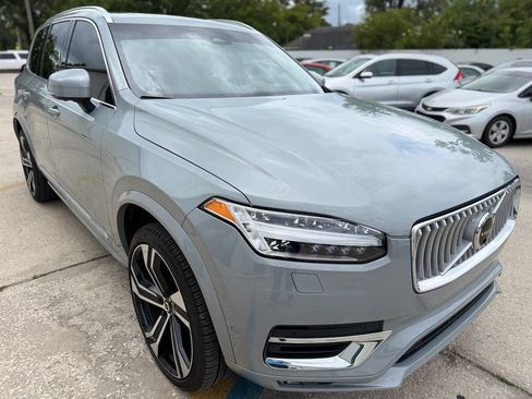 Used 2025 Volvo XC90 B6 Ultra w/ Protection Package AWD/4WD image 7
