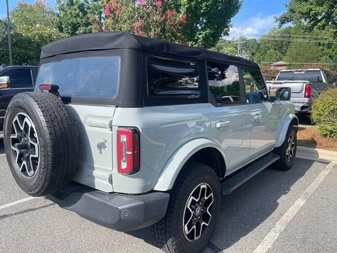 Used 2021 Ford Bronco Outer Banks AWD/4WD image 3