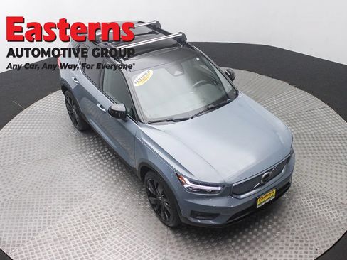 Used 2022 Volvo XC40 P8 Recharge Ultimate AWD/4WD image 3