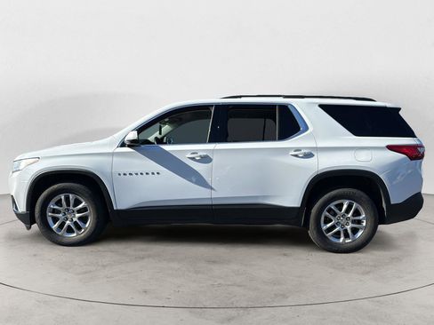 Used 2020 Chevrolet Traverse LT image 3