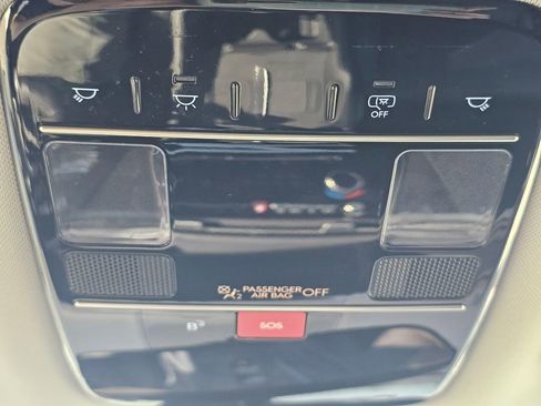 Used 2025 Hyundai Santa Fe SEL AWD/4WD image 33