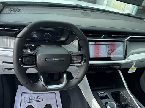 New 2026 Jeep Cherokee Limited AWD/4WD image 13