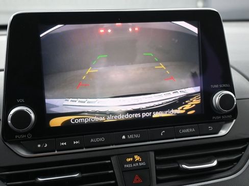 Used 2023 Nissan Altima 2.5 SR image 12