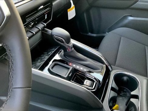 New 2026 GMC Canyon Elevation image 6