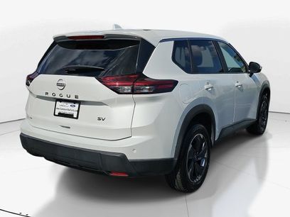 Used 2024 Nissan Rogue SV