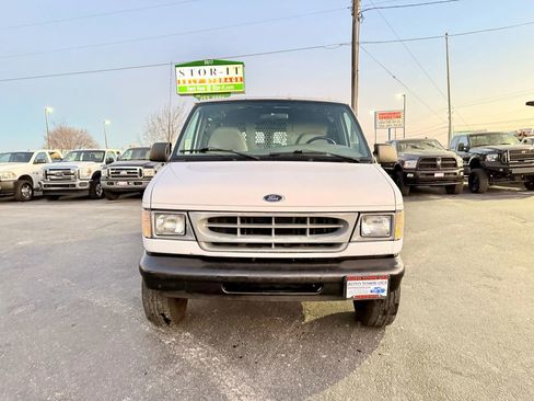 Used 2000 Ford E-350 and Econoline 350 Super Duty RWD image 8
