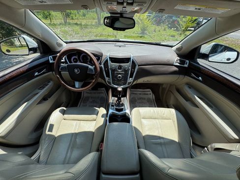 Used 2011 Cadillac SRX Luxury FWD image 14