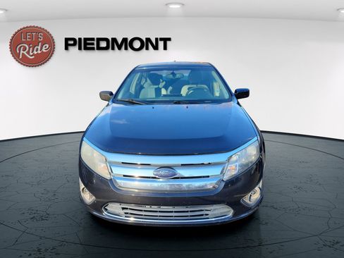 Used 2010 Ford Fusion SE image 3