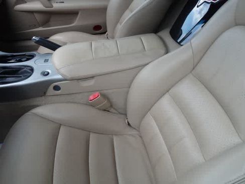 Used 2005 Chevrolet Corvette Convertible w/ Preferred Equipment Group RWD image 8
