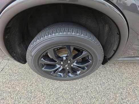 Used 2019 Dodge Durango SXT image 29