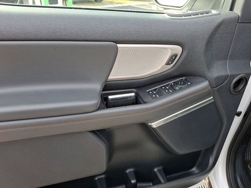 Used 2025 Ford Expedition Active image 14