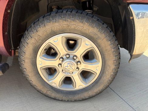Used 2018 RAM 2500 Big Horn AWD/4WD image 11
