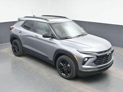 New 2026 Chevrolet TrailBlazer LT w/ Midnight Edition FWD image 32