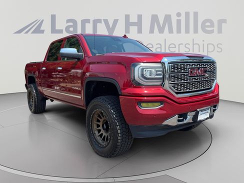 Used 2018 GMC Sierra 1500 Denali w/ Denali Ultimate Package AWD/4WD image 7