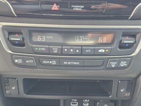 Used 2024 Honda Passport TrailSport image 29