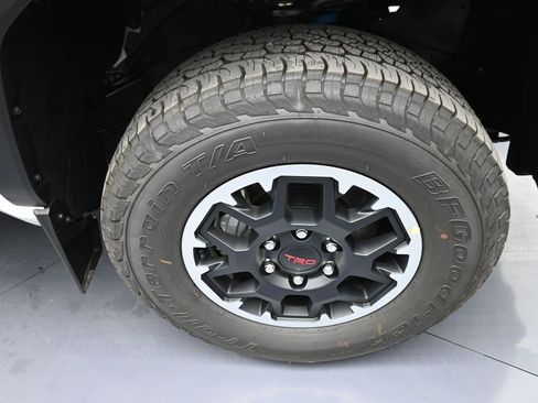 New 2024 Toyota Tacoma TRD Off-Road image 13