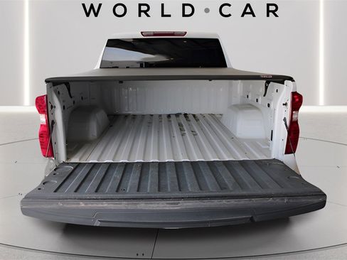 Used 2021 Chevrolet Silverado 1500 LT image 10
