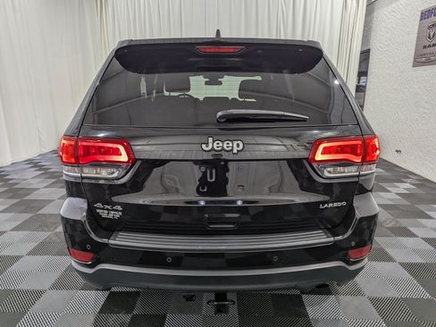 Used 2018 Jeep Grand Cherokee Laredo AWD/4WD image 8