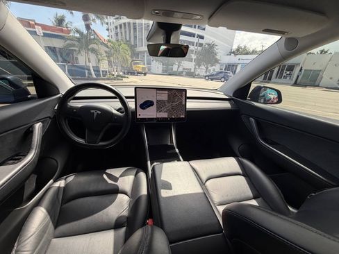 Used 2020 Tesla Model Y Long Range AWD/4WD image 14