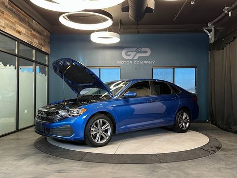 Used 2024 Volkswagen Jetta SE image 24