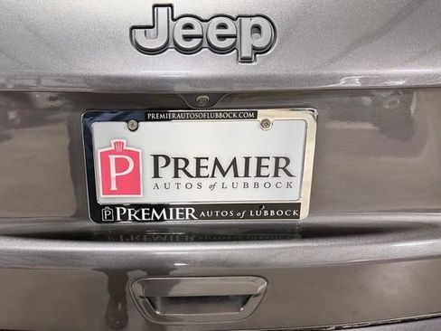 Used 2021 Jeep Compass Latitude FWD image 29