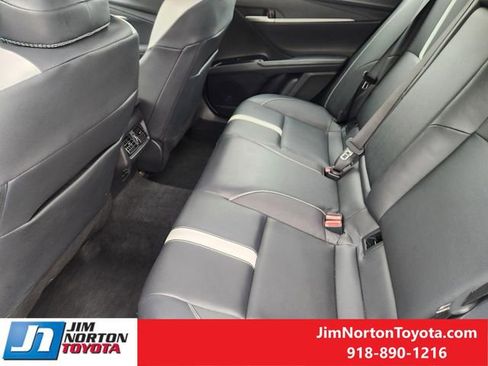Used 2025 Toyota Camry SE image 31