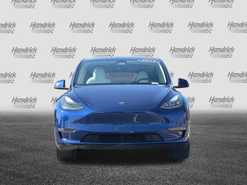 Used 2024 Tesla Model Y 2WD image 10