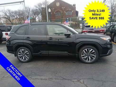 Certified 2025 Subaru Forester Touring AWD/4WD image 3