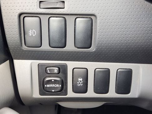 Used 2013 Toyota Tacoma PreRunner RWD image 24