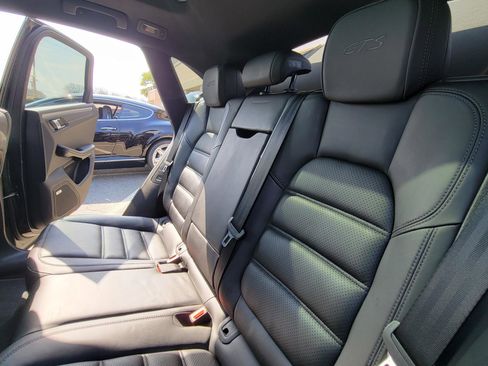 Used 2017 Porsche Macan GTS w/ Premium Package Plus image 38