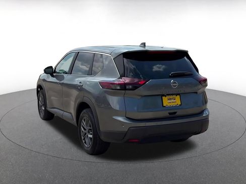Used 2026 Nissan Rogue SV AWD/4WD image 9