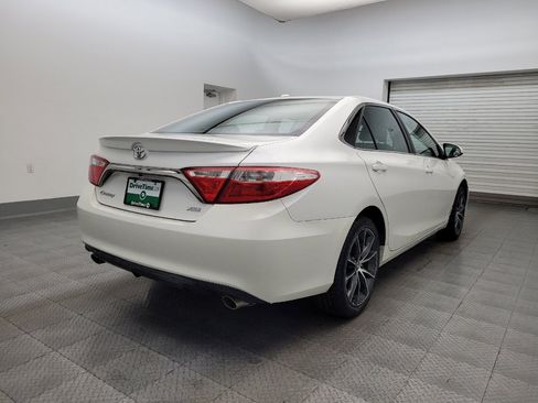 Used 2016 Toyota Camry XSE image 9