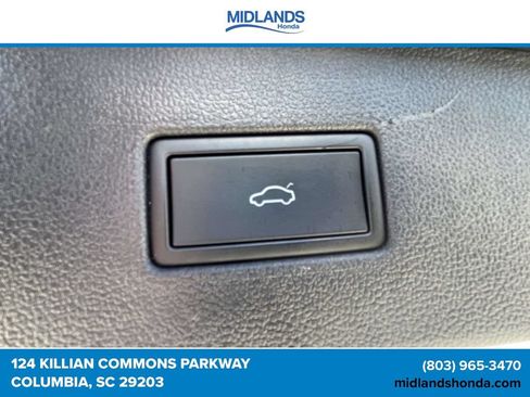 Used 2024 Volkswagen Tiguan SE FWD image 8