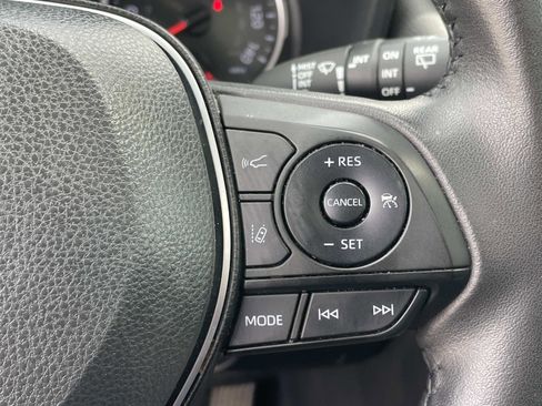 Used 2022 Toyota RAV4 XLE Premium w/ Carpet Mat Package (TMS) FWD image 6