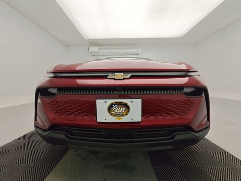 New 2026 Chevrolet Equinox EV LT image 30