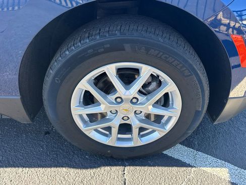 Used 2022 Chevrolet Equinox LS w/ LS Convenience Package image 13