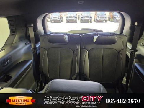 New 2026 Jeep Grand Cherokee L 4WD image 30