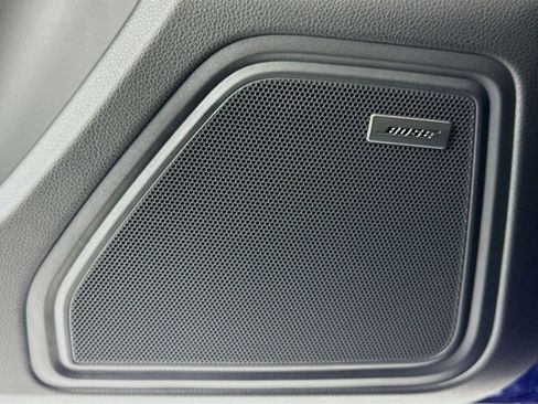 New 2026 Porsche Macan image 12