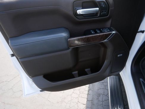 Used 2019 GMC Sierra 1500 Denali w/ Denali Ultimate Package AWD/4WD image 17