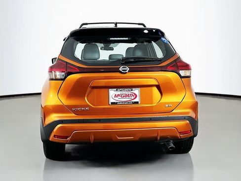 Used 2021 Nissan Kicks SR w/ SR Premium Package FWD image 16