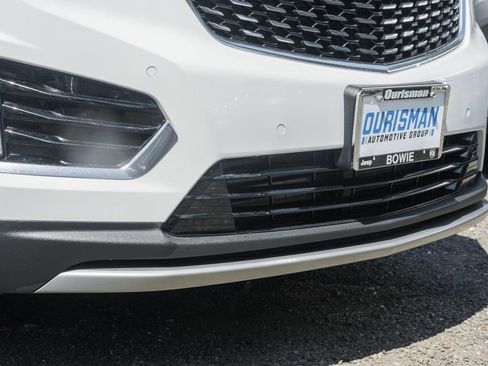 Used 2025 Cadillac XT5 Premium Luxury image 12