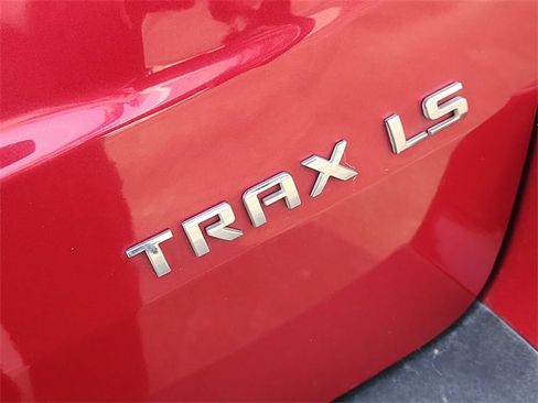 Used 2015 Chevrolet Trax LS image 28
