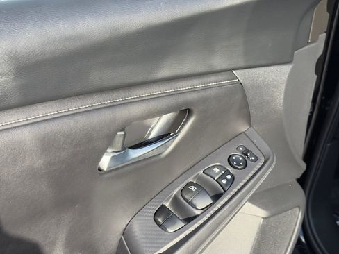 Certified 2023 Nissan Sentra S image 25