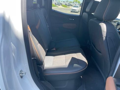 Used 2026 GMC Canyon AT4 AWD/4WD image 16
