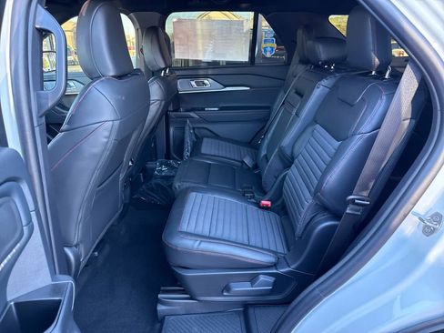 New 2026 Ford Explorer ST-Line w/ Premium Package image 21