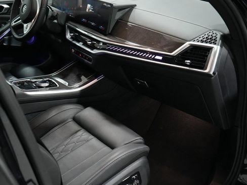 Used 2025 BMW X5 M60i image 20