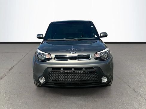 Used 2014 Kia Soul + w/ Primo Package FWD image 2
