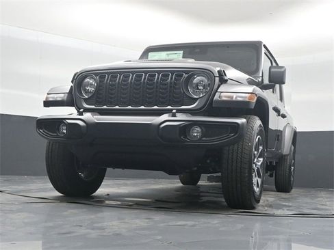 New 2025 Jeep Gladiator Sport image 43