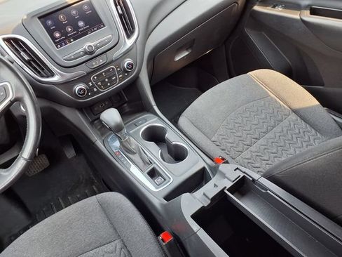 Used 2022 Chevrolet Equinox LT FWD image 10