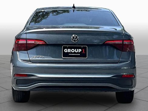Used 2024 Volkswagen Jetta Sport FWD image 5